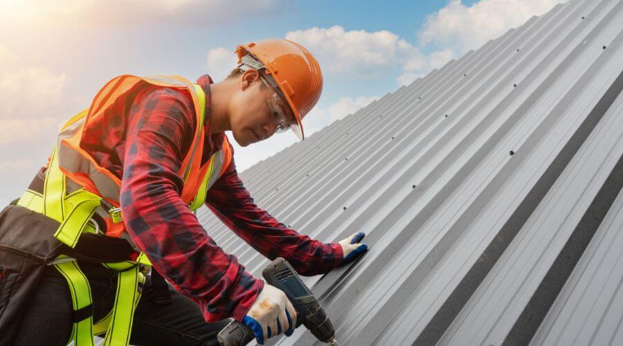 Professional Emergency Roof Repairs services in Bruington, VA